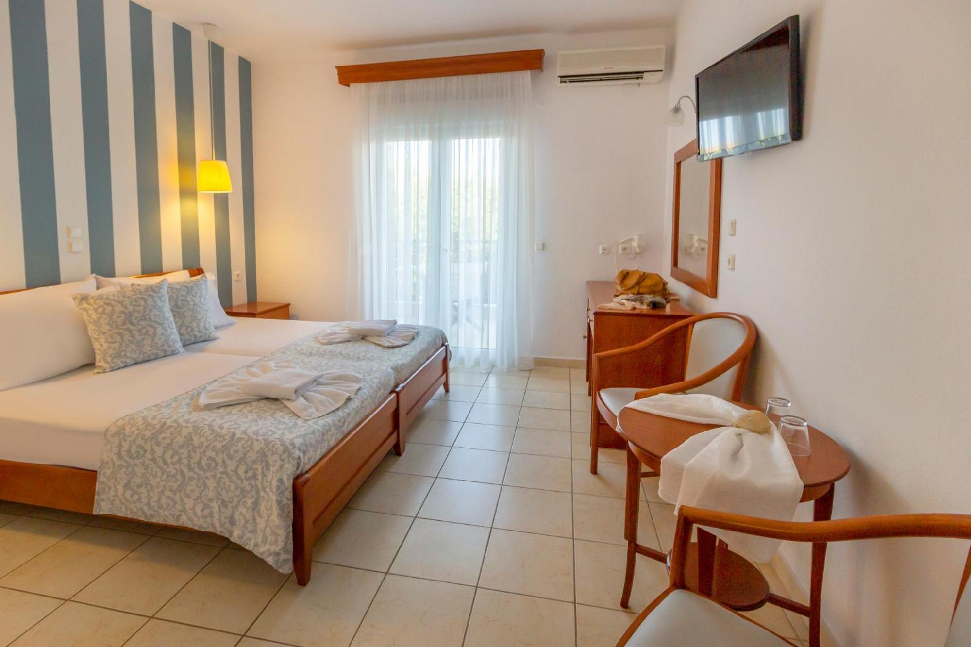 Evripidis Hotel Afytos Exterior photo