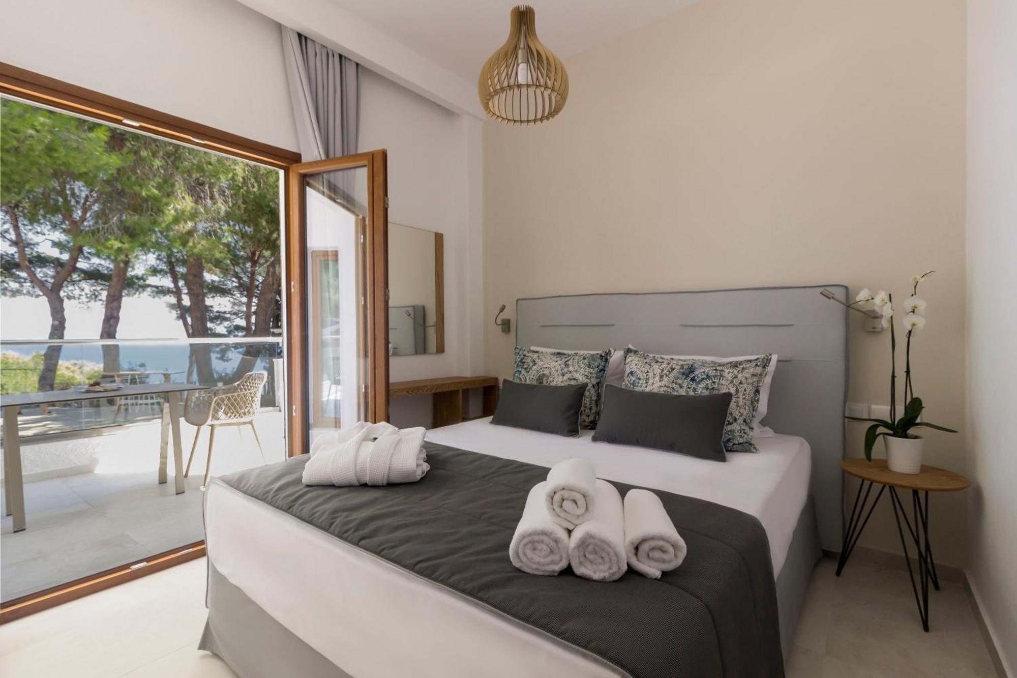 Evripidis Hotel Afytos Exterior photo